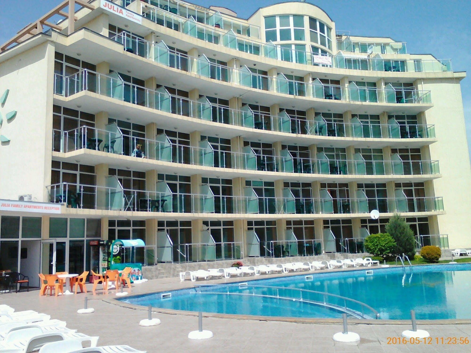 Julia Family Apartments Slantchev Briag Extérieur photo