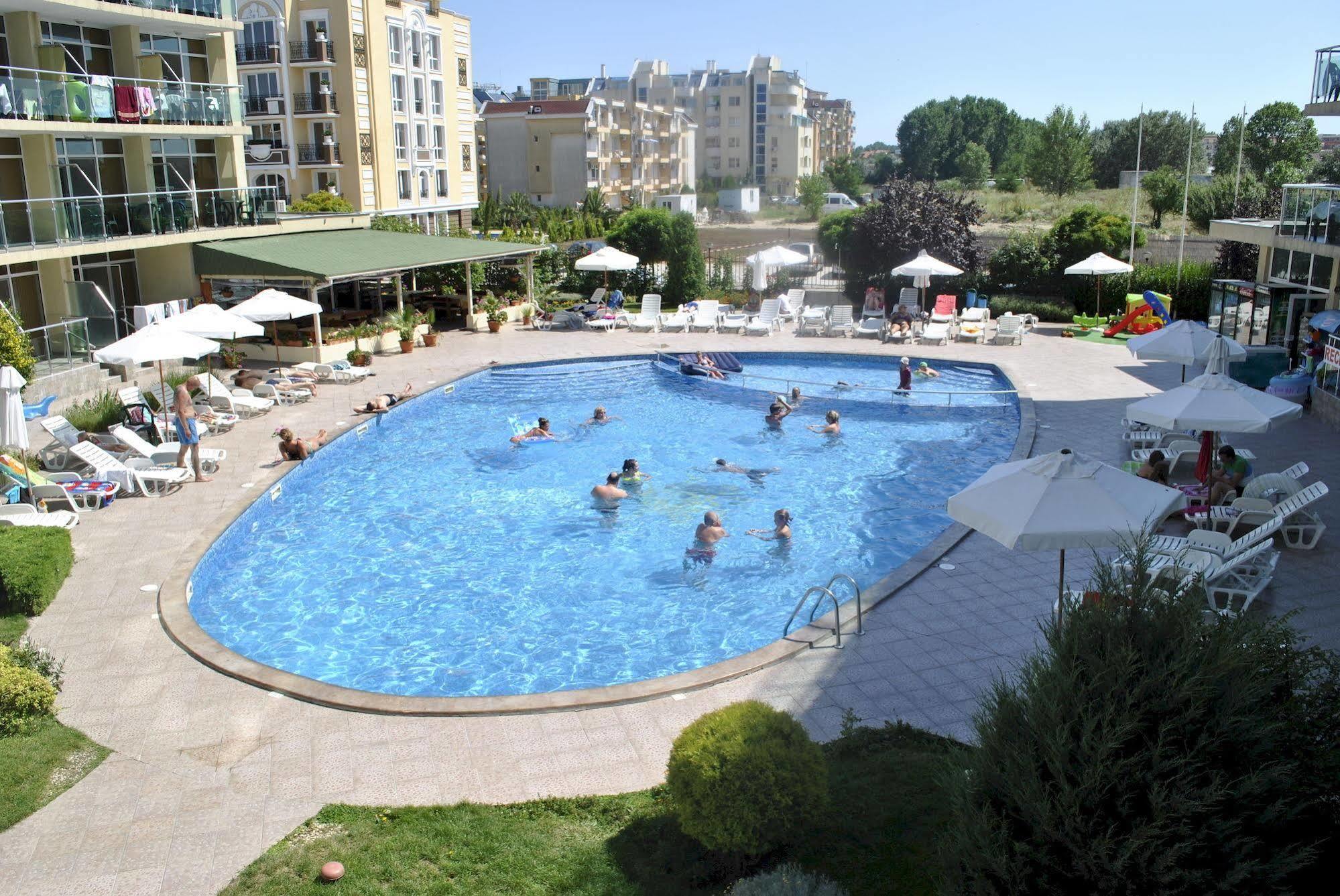 Julia Family Apartments Slantchev Briag Extérieur photo