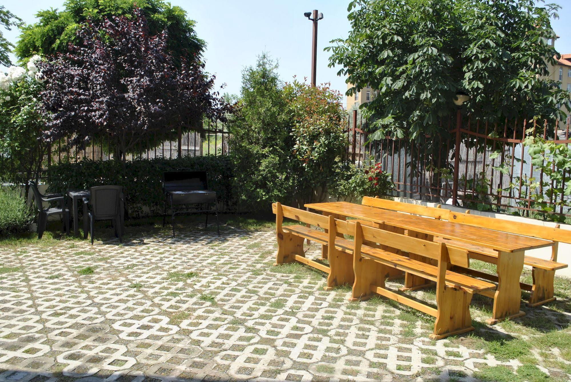 Julia Family Apartments Slantchev Briag Extérieur photo