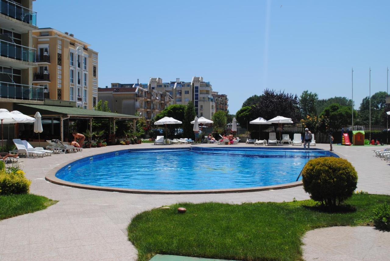 Julia Family Apartments Slantchev Briag Extérieur photo