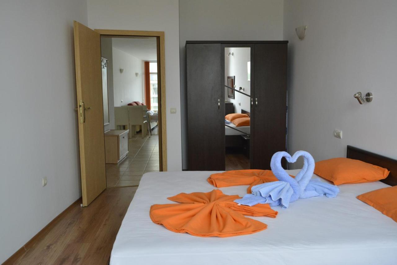 Julia Family Apartments Slantchev Briag Extérieur photo